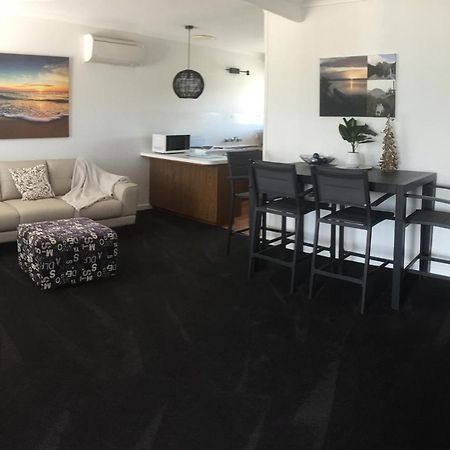 Old Pier Apartments 브리드포트 외부 사진