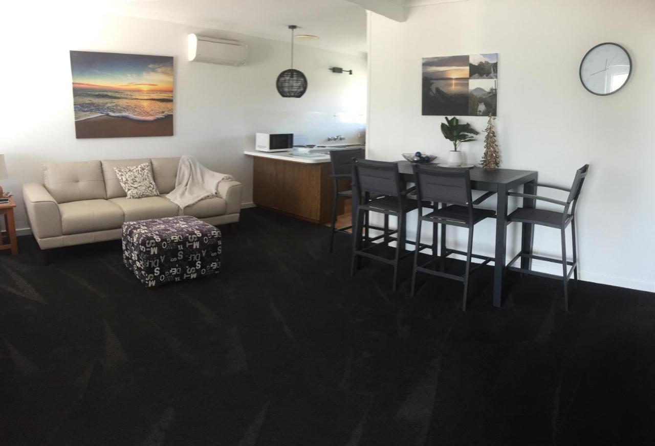 Old Pier Apartments 브리드포트 외부 사진